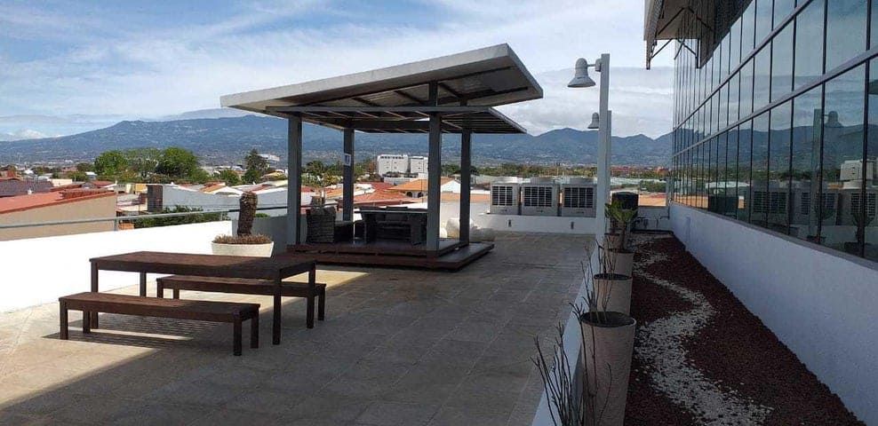 Llorente Empresarial vista 21